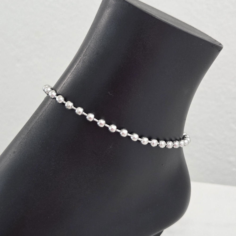 ​Dainty Silver Ball Bead Anklet | Minimalist Everyday Foot Jewelry - Picture 5 of 10